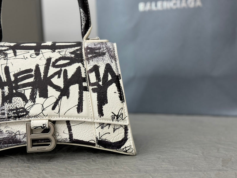 Zivas Charm Modern Edge Statement Handbag (Polished Everyday Piece) – Lifestyle Shot