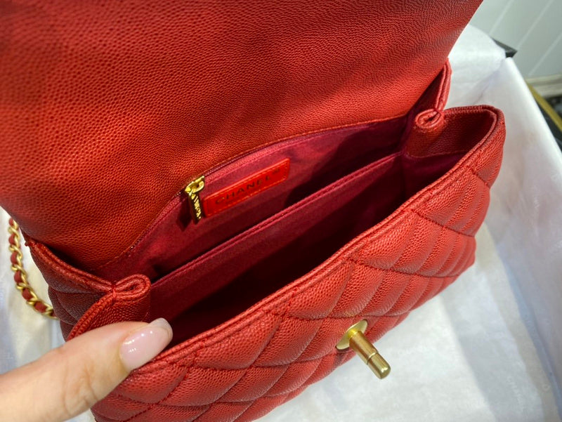  mid purse view 10