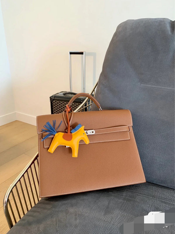Interior view of poised premium bag