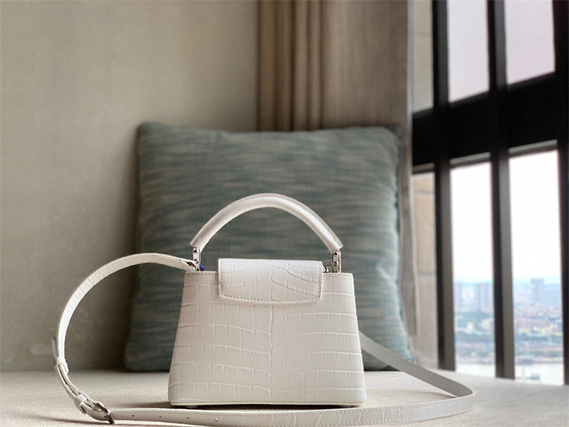  smart shopper bag styled with outfit 48