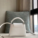  smart shopper bag styled with outfit 48