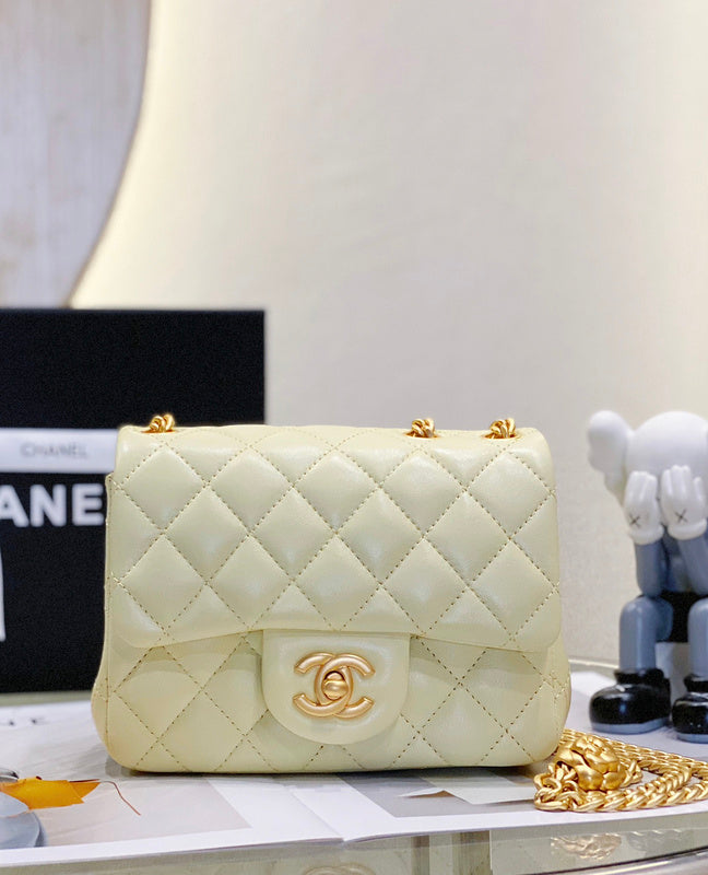  compact purse view 3