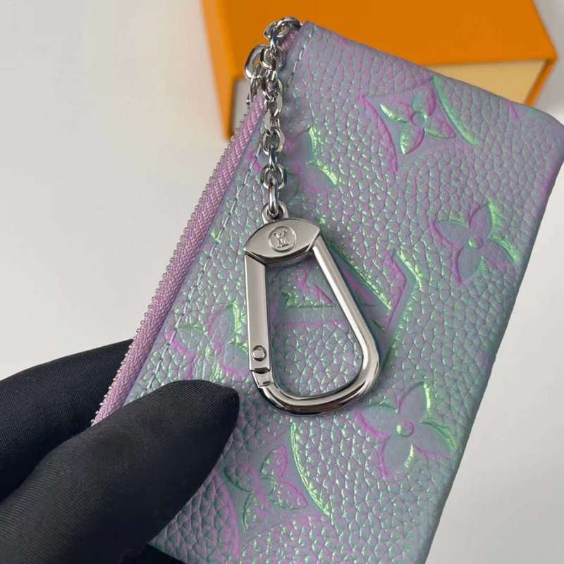 Back view of polished premium women's handbag – women's luxury handbag