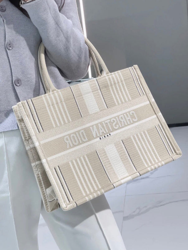 Close-up detail of modern statement women's handbag – women's luxury accessory