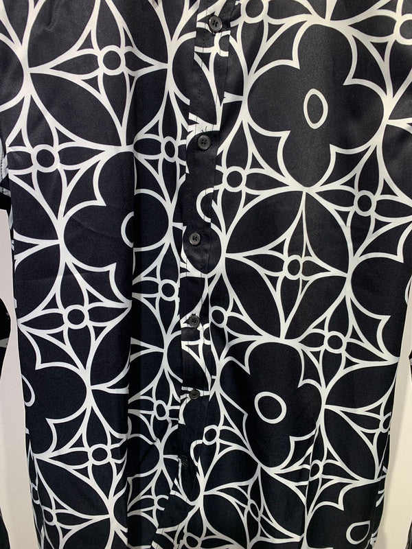 Full styled look of Louis Vuitton cotton t-shirt with signature branding