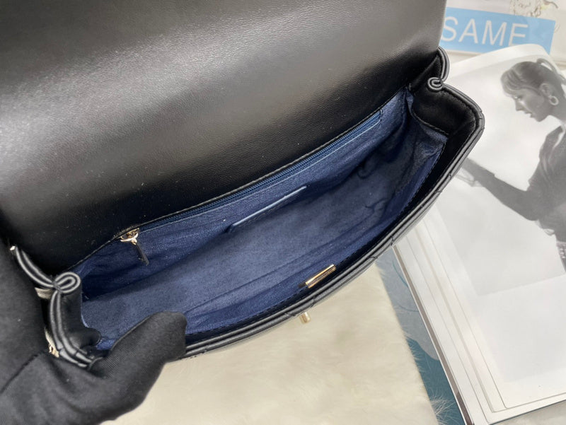  women's handbag, mid design, view 9