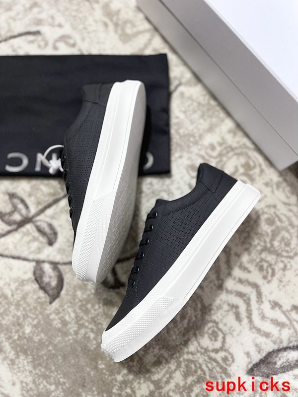 Givenchy shoes Style 027 - top view showing design