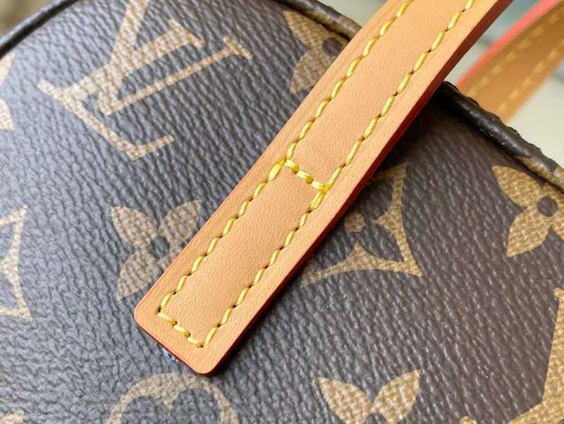 Styled lifestyle shot of chic modern women's handbag – women's premium purse