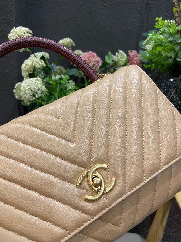  versatile purse view 10