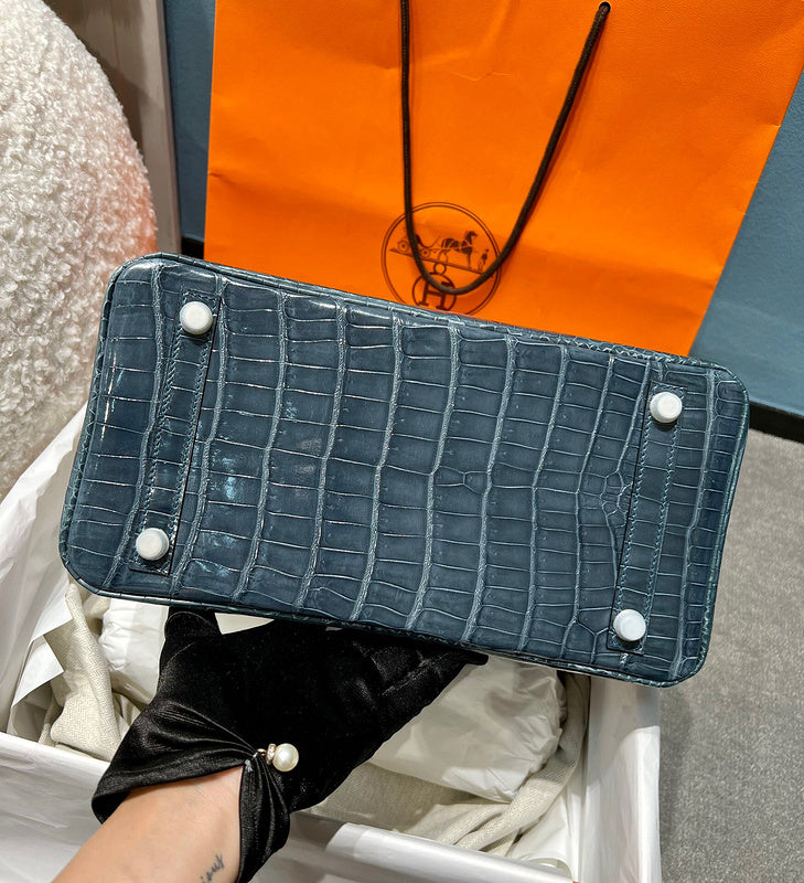 Effortless bag women's premium everyday handbag