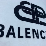 Styling view of Balenciaga luxury piece style No.290