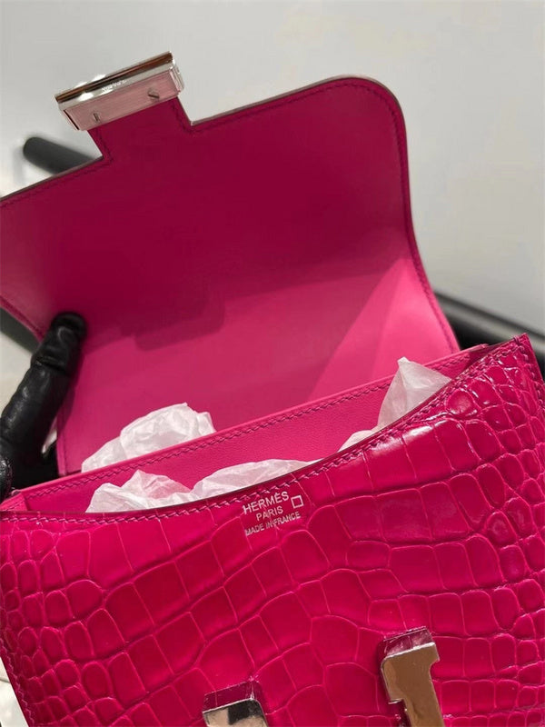 Side view of minimalist structured handbag