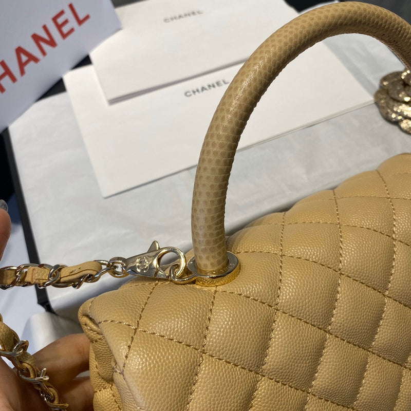  women's handbag, spacious design, view 9