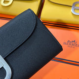 Close-up detail of effortless bag design