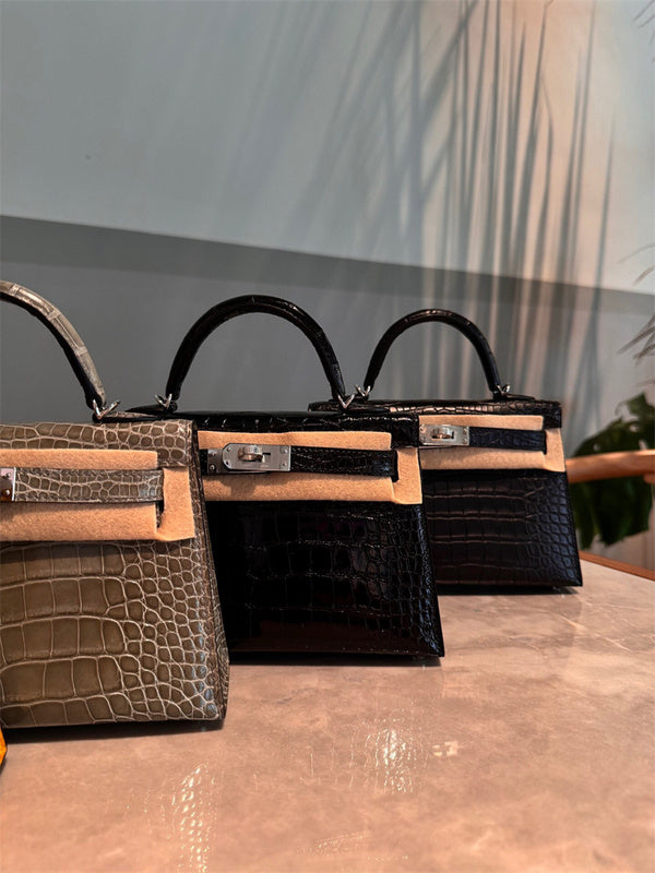 Minimalist handbag styled for everyday wear