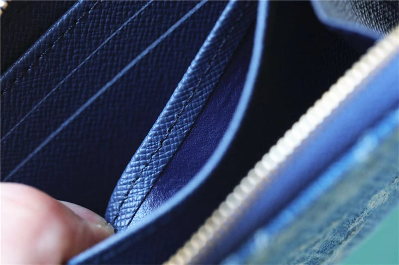  handbag interior and compartment view 9