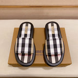 Burberry shoes Style 021 - packaging and accessories