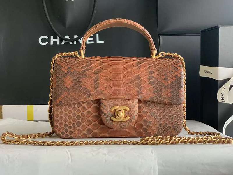 Zivas Charm Streamlined Design Luxury Handbag (Statement-Ready Design) – Front View