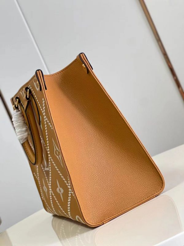 Interior view of sleek everyday-luxe women's handbag – women's statement bag