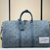  Effortless handbag front view