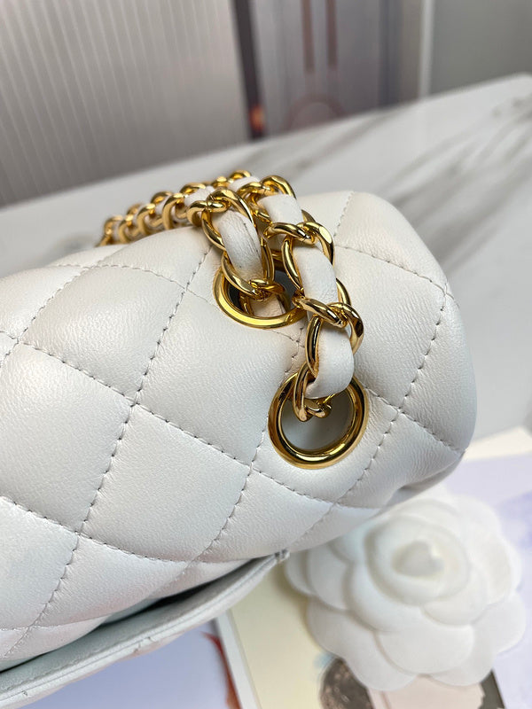  mid purse view 9