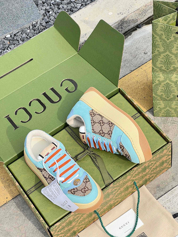 Gucci classic monochrome luxury sneakers view 7 retro runner design