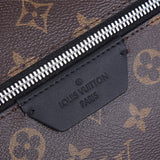  classic everyday bag detail view showing craftsmanship