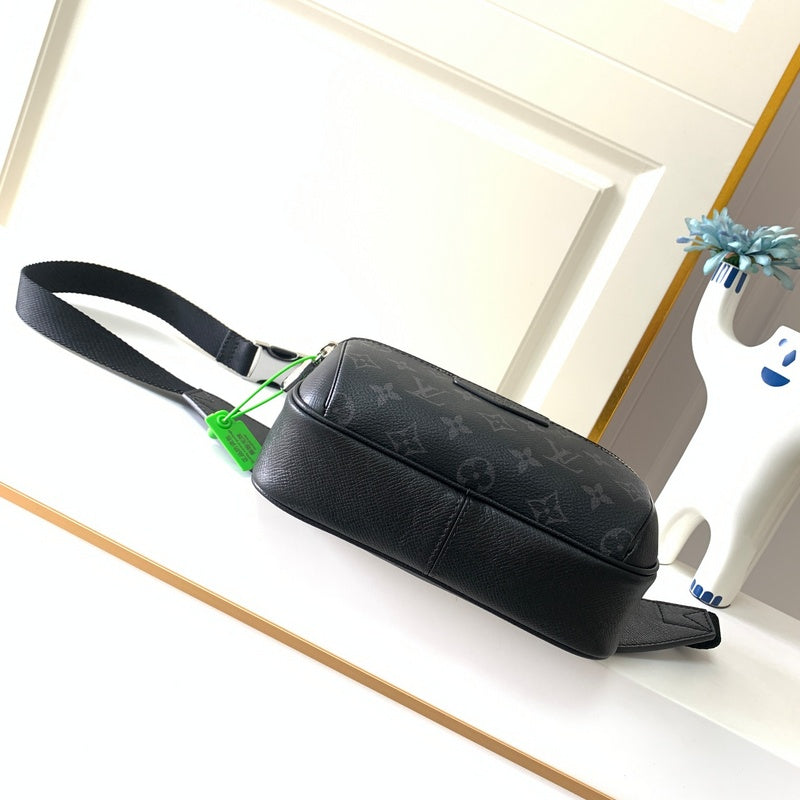 Styled lifestyle shot of premium classic women's handbag – women's everyday handbag