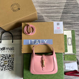 Side profile of chic classic women's handbag – women's luxury accessory