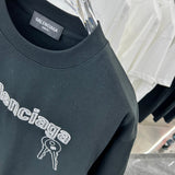 Three-quarter angle view of Balenciaga luxury piece style No.088