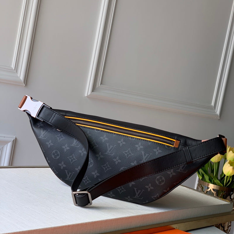 Styled lifestyle shot of refined polished women's handbag – women's statement bag