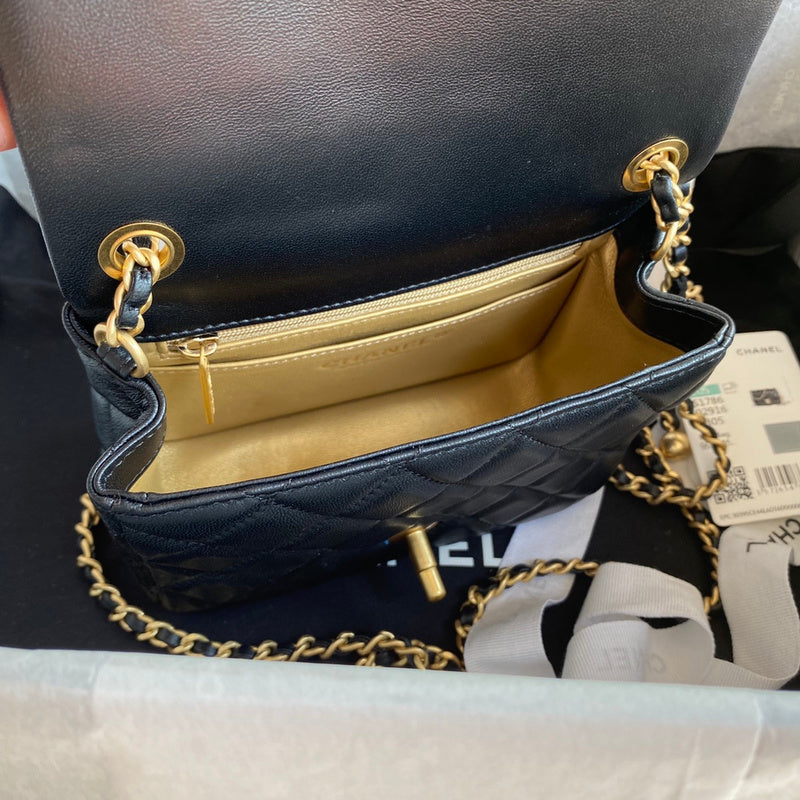 Zivas Charm Polished Finish Fashion Handbag (Refined Practical Design) – Detail View