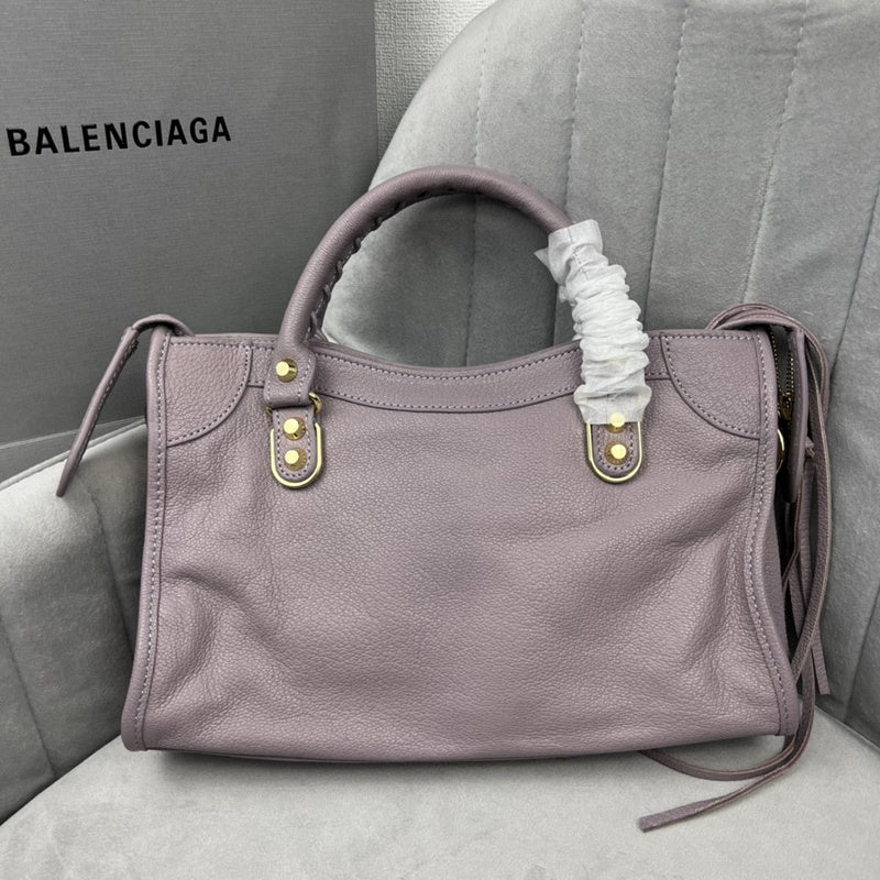 Zivas Charm Versatile Design Fashion Handbag (Refined Modern Silhouette) – Lifestyle Shot
