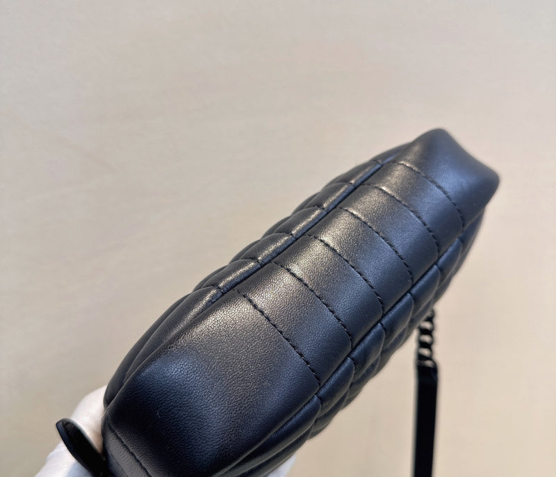 Elegant Premium PU Leather Handbag - Versatile Everyday Design | Women's Statement Accessory #1130 - texture close-up (image 9) of designer-inspired handbag