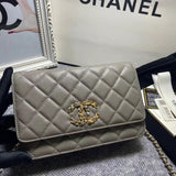 Zivas Charm Sleek Silhouette Luxury Handbag (Thoughtfully Structured Design) – Close-Up Detail