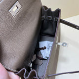 signature shoulder bag styled with outfit 18