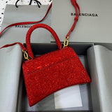 Zivas Charm Understated Luxury Statement Handbag (Contemporary Shape Language) – Detail View