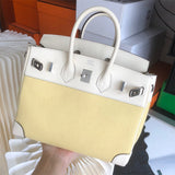  tote bag close-up of hardware and finish
