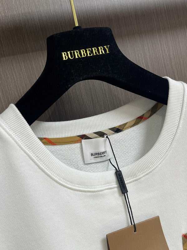 Texture and finish detail of Burberry luxury piece style No.452
