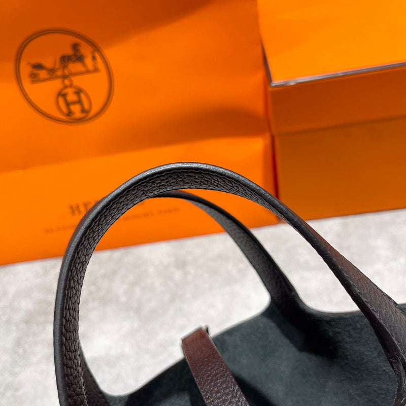 Close-up detail of streamlined bag design