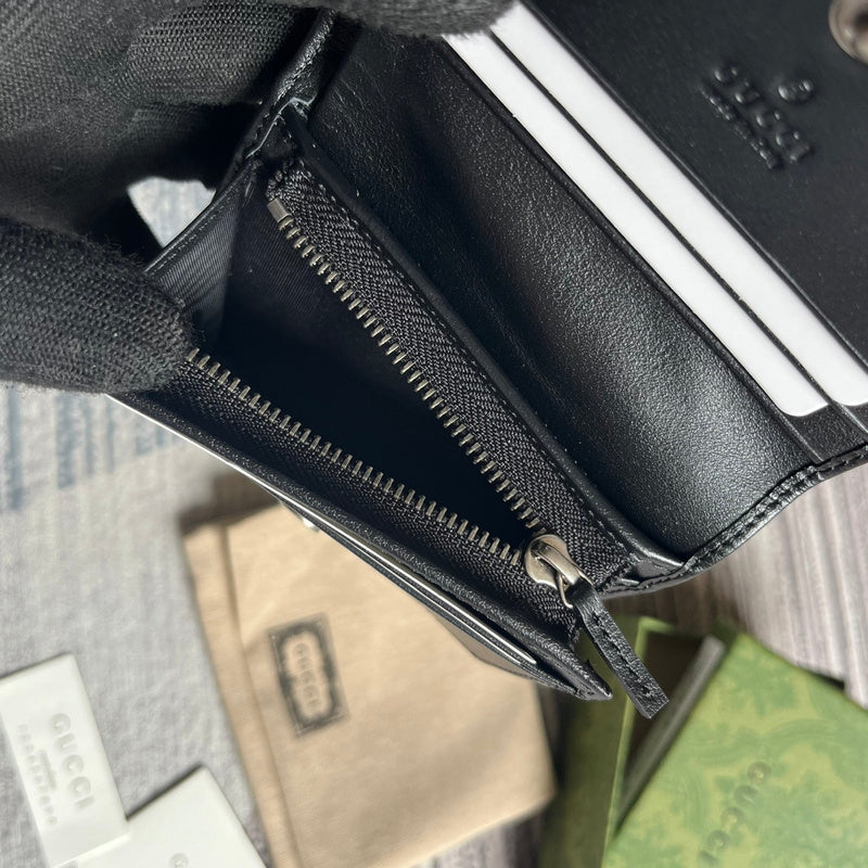 Side profile of sleek statement women's handbag – women's premium purse