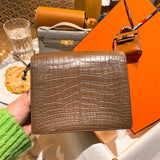  top-handle bag close-up of hardware and finish