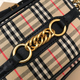 Ziva's Charm handbag – close-up view (one versatile size)