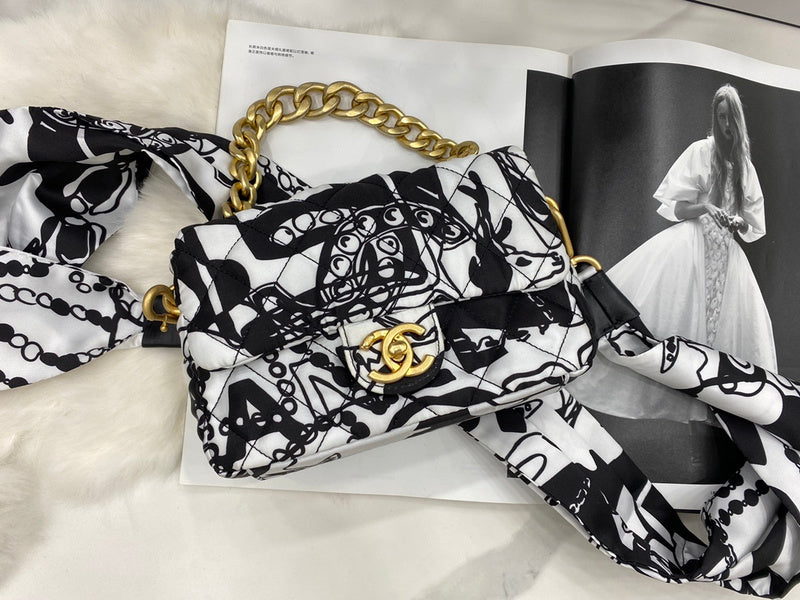  mid purse view 3