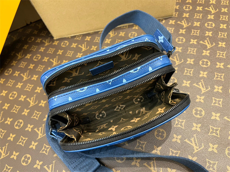  signature top-handle bag detail view showing craftsmanship 8