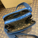  signature top-handle bag detail view showing craftsmanship 8