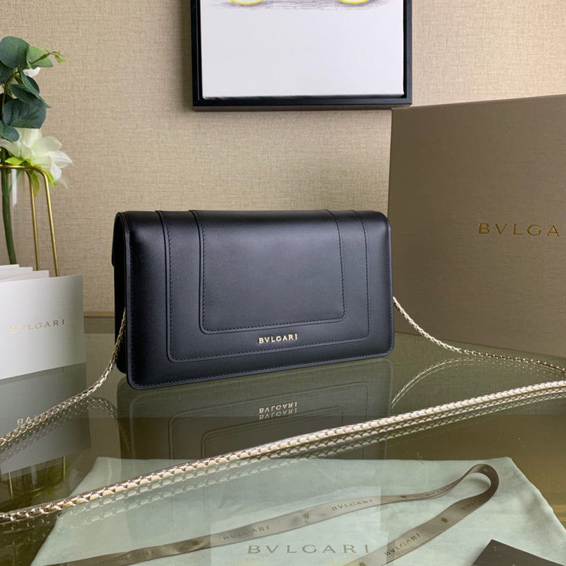 Sophisticated Premium PU Leather Handbag - Smooth Faux-Leather Exterior | Women's Statement Accessory #1667 - texture close-up (image 9) of designer-inspired handbag