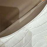  Graceful tote bag front view 7
