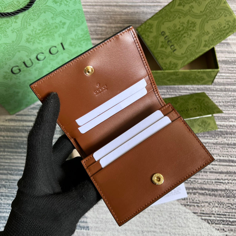 Interior view of crisp premium bag