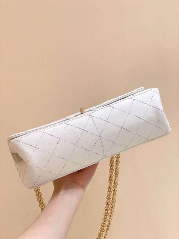  handbag, spacious everyday style, image 2